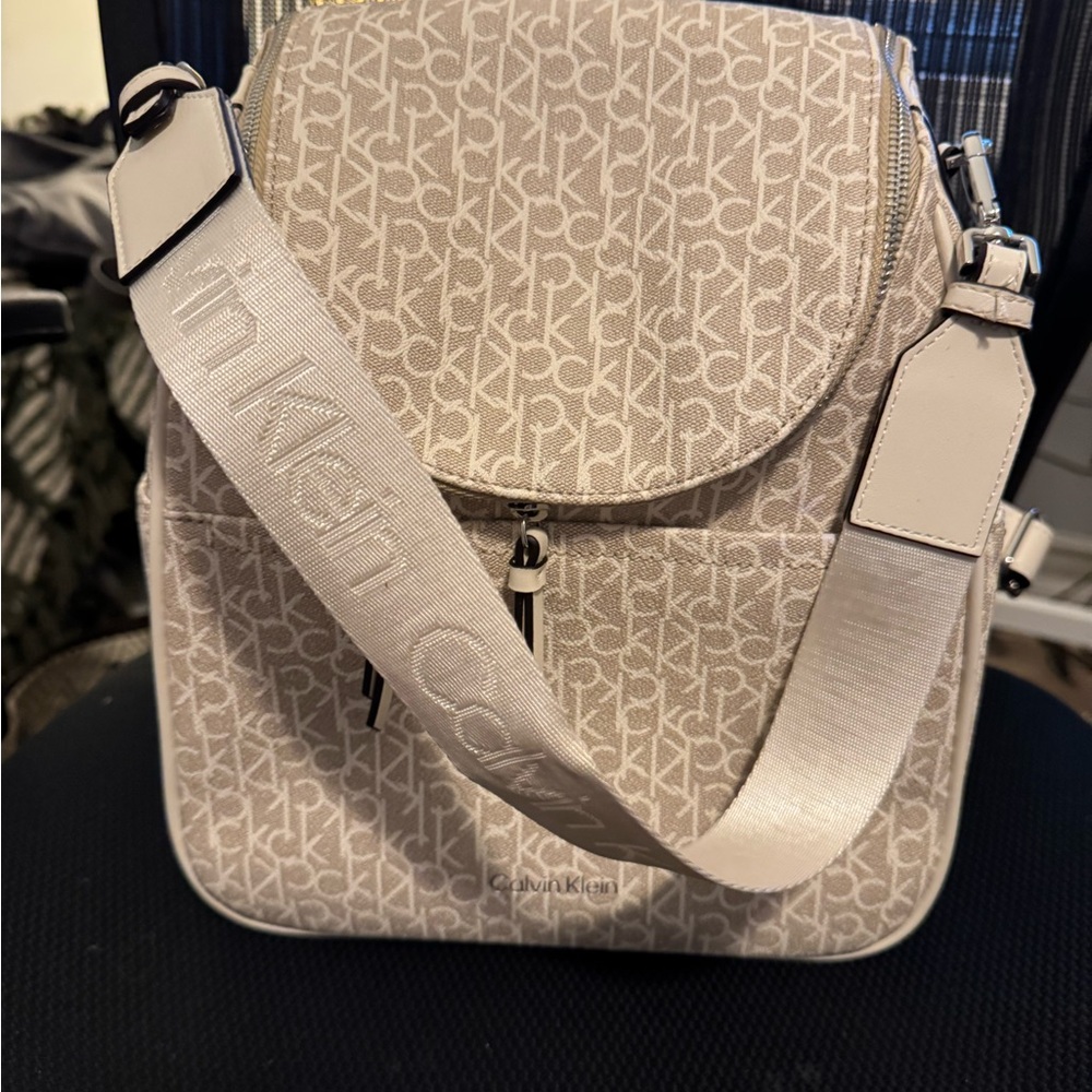 Calvin Klein backpack - Picture 2 of 2